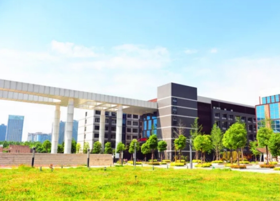 郑州信息科技职业学院